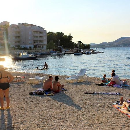 Apartments By The Sea Okrug Gornji, Ciovo - 1111 Trogir Exterior photo