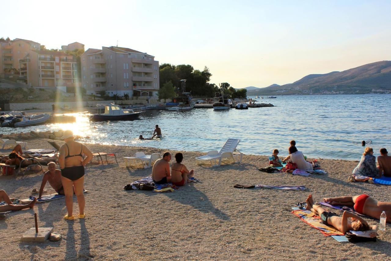 Apartments By The Sea Okrug Gornji, Ciovo - 1111 Trogir Exterior photo